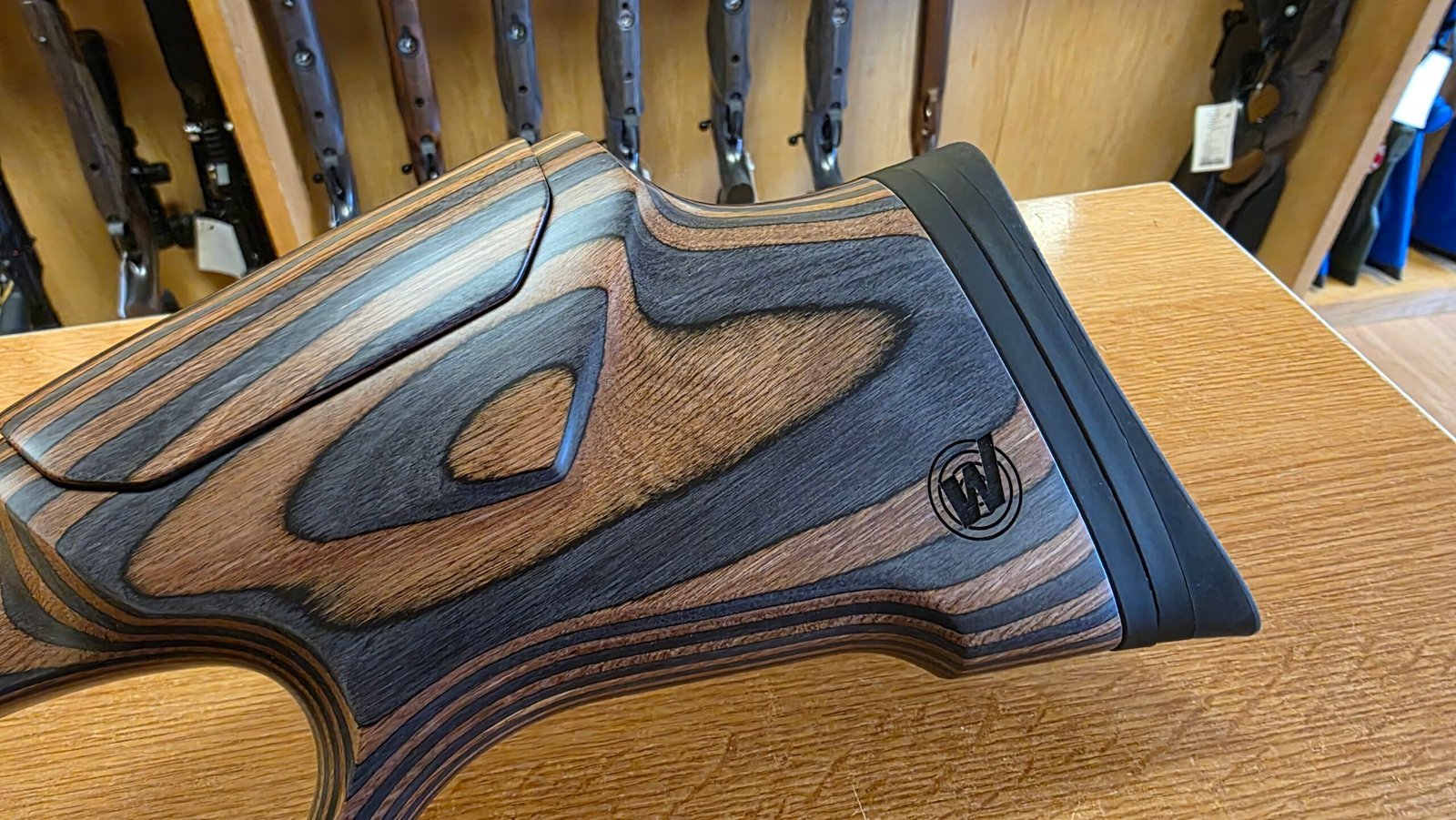 Senapan Weihrauch .177 HW 100 KT Laminate Adjustable - Gambar 3